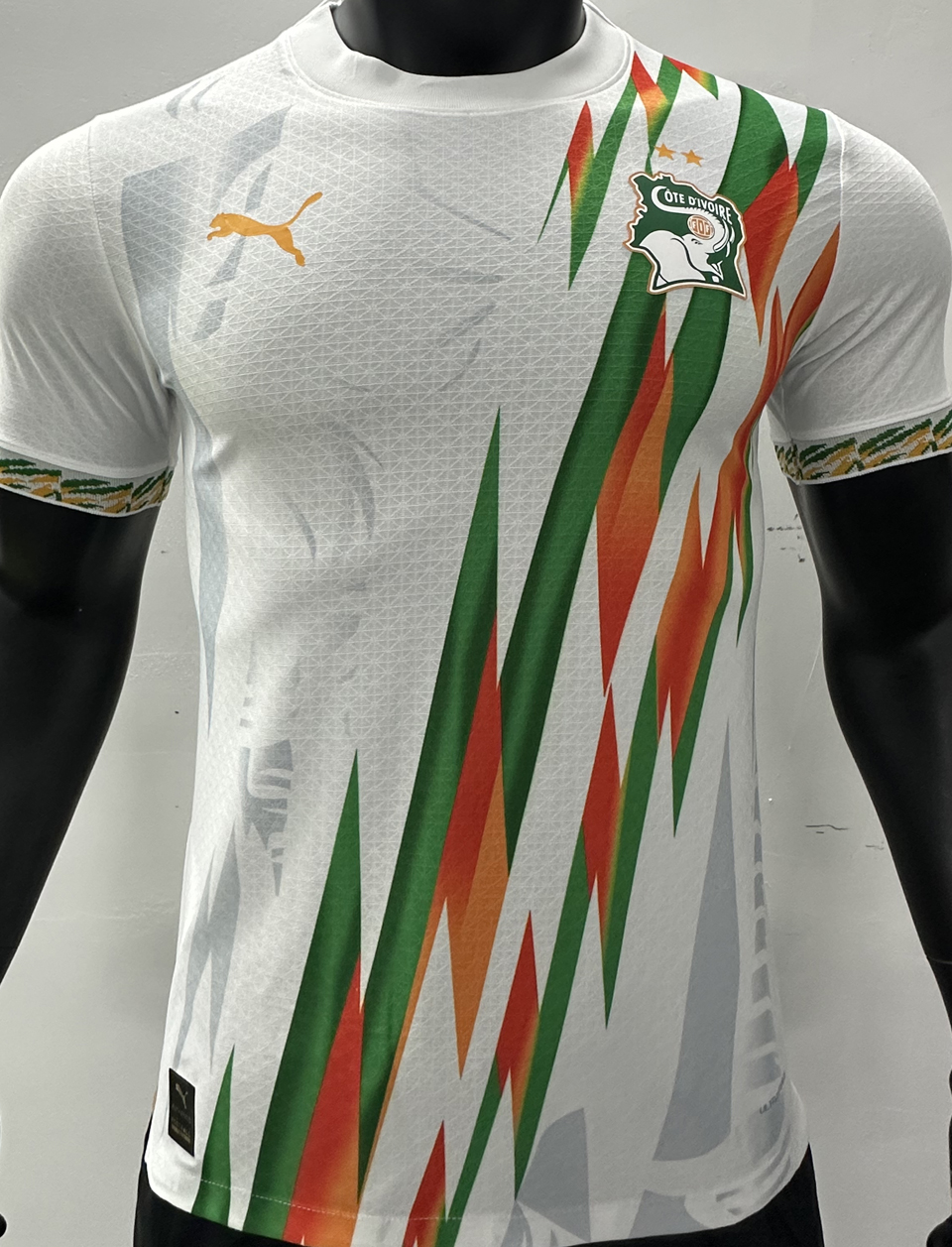 2024 Costa de Marfil Especial White Versión Jugador