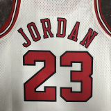 1997/98 Bulls JORDAN #23 White Retro NBA Jerseys 热压
