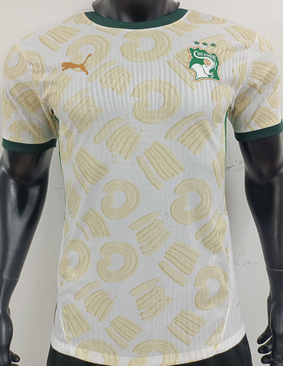 2025 Costa de Marfil Visitante White Versión Jugador
