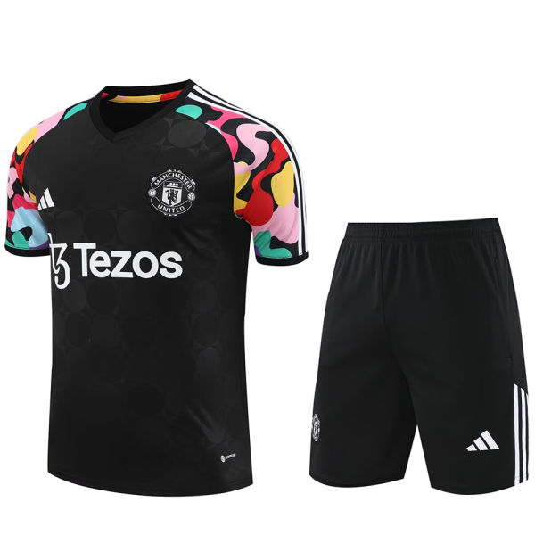 2024/25 M Utd Black Training Tracksuit