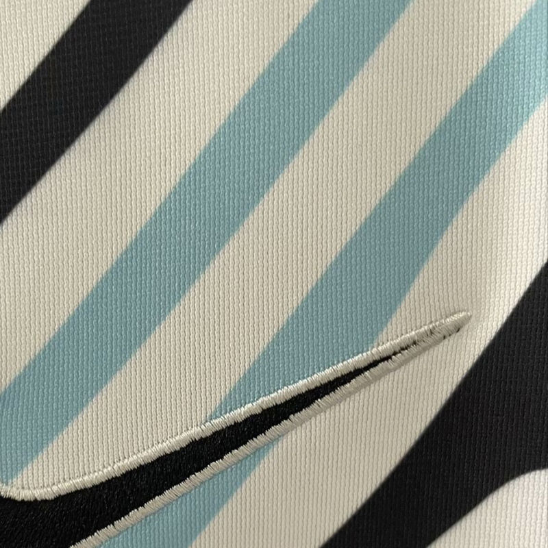 Fiji Rugby 7 Visitante Versión Aficionado 2024/25 (Blanca) 4
