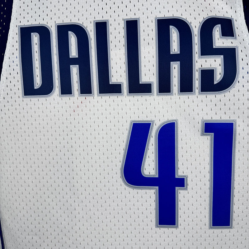 Mavericks NOWITZKI #41 White Retro NBA 4