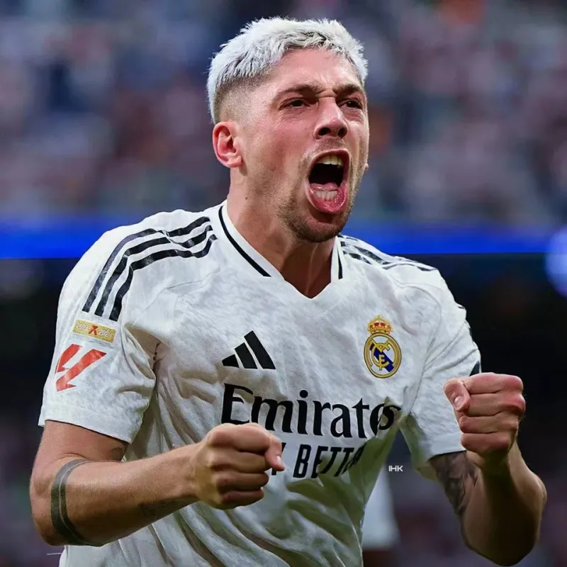 Real Madrid Local Versión Aficionado 2024/25 (Blanca) 6
