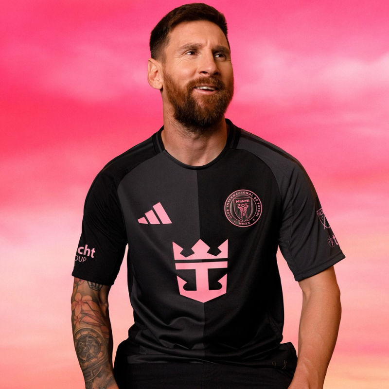 Inter Miami Visitante Versión Aficionado 2025/26 (Negra) 4