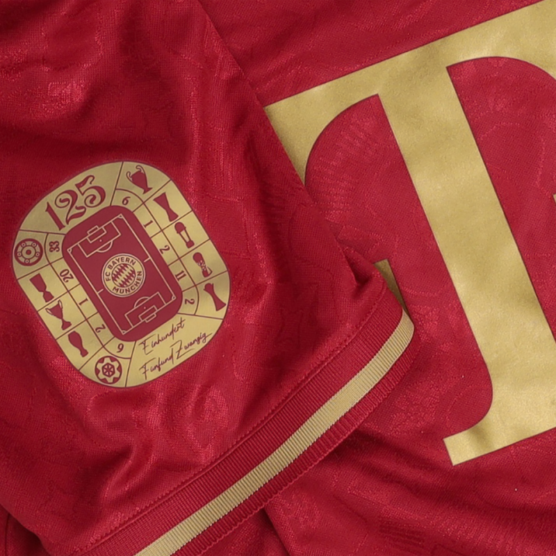 Bayern Munich Local Versión Aficionado 2025 (Roja) 5