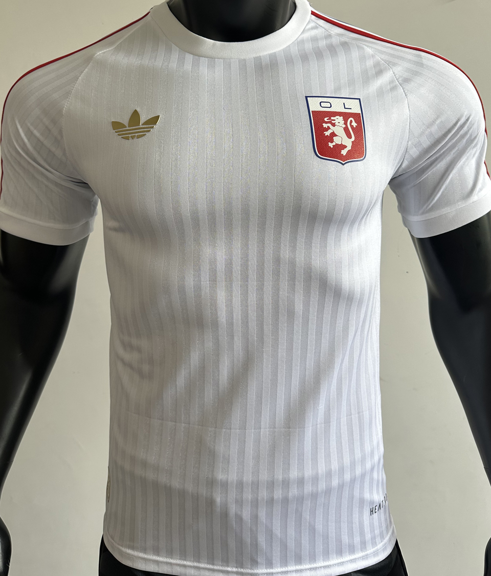 2025/26 Olympique Lyon Local Versión Jugador