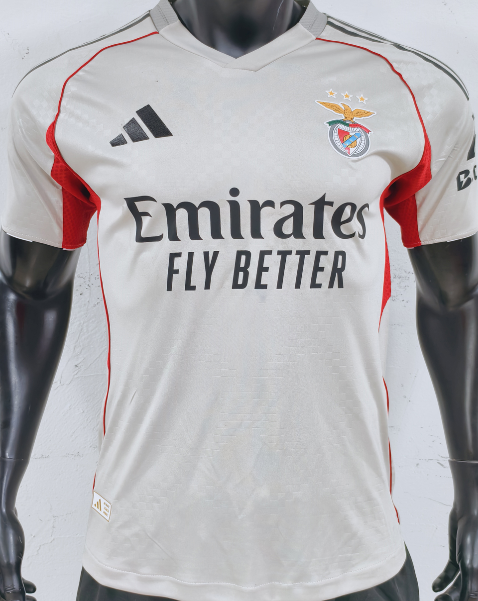 2025/26 Benfica Visitante Versión Jugador
