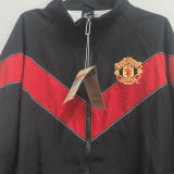 2006/07 M Utd Black Retro Windbreaker