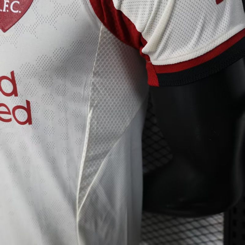 Liverpool Visitante Versión Aficionado 2025/26 (Blanca) 10