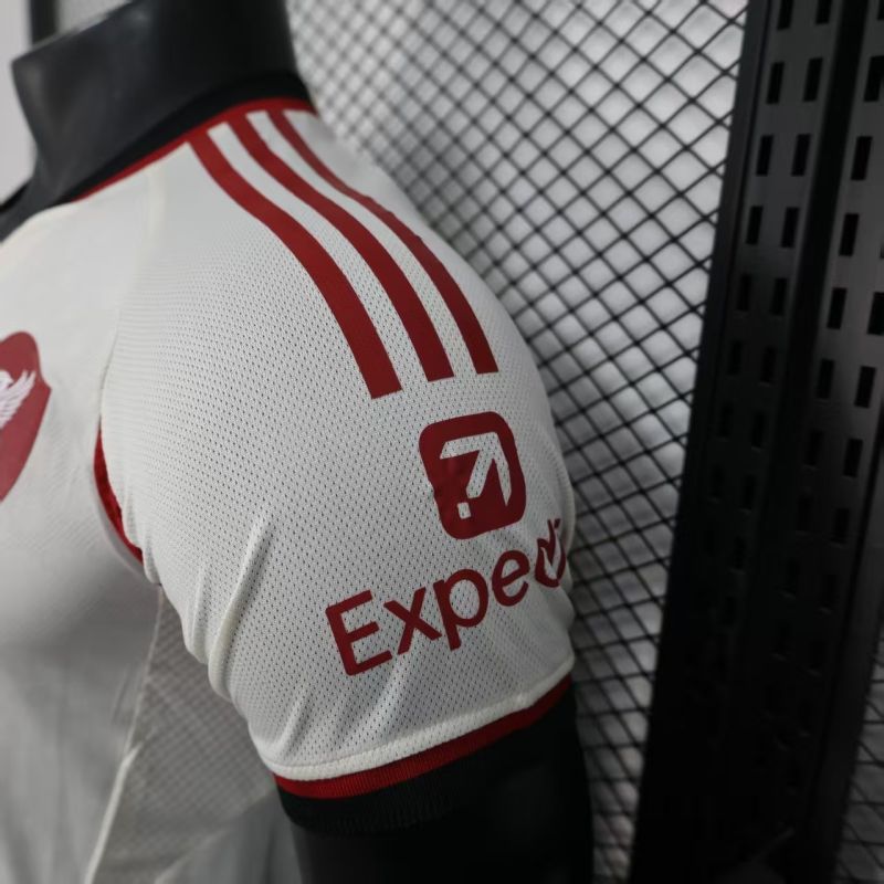 Liverpool Visitante Versión Aficionado 2025/26 (Blanca) 9
