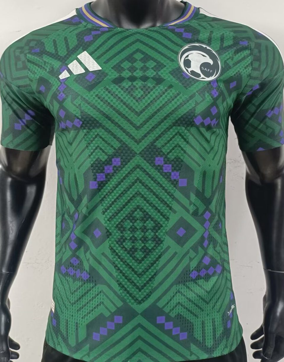 2026/27 Arabia Saudí Local Green Versión Jugador