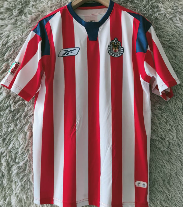 2004/2005 Chivas Home Red White Retro Soccer Jersey