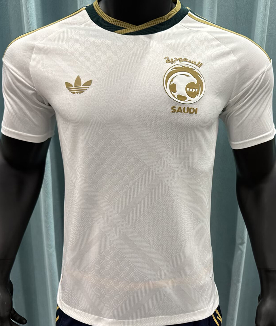 2026/27 Arabia Saudí Visitante White Versión Jugador