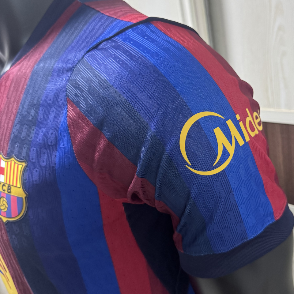 FC Barcelona Local Versión Jugador 2026/27 (Azulgrana) 9