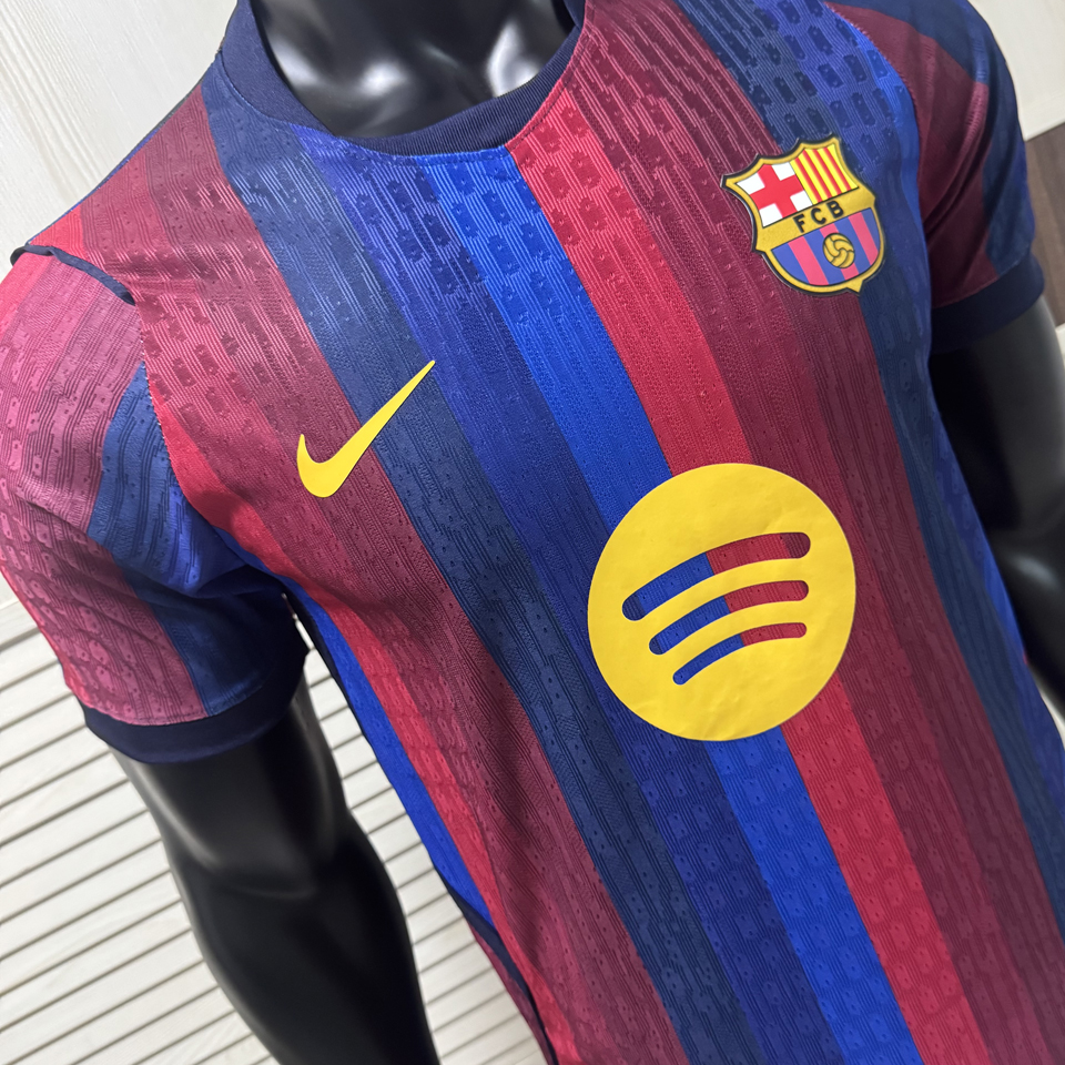 FC Barcelona Local Versión Jugador 2026/27 (Azulgrana) 8