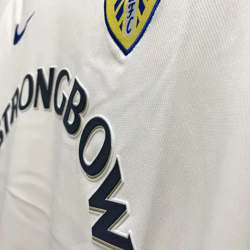 Leeds United Retro 2000/01 Local 6