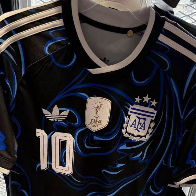 Argentina World Cup Legacy Player Visitante Versión Aficionado 2026/27 5