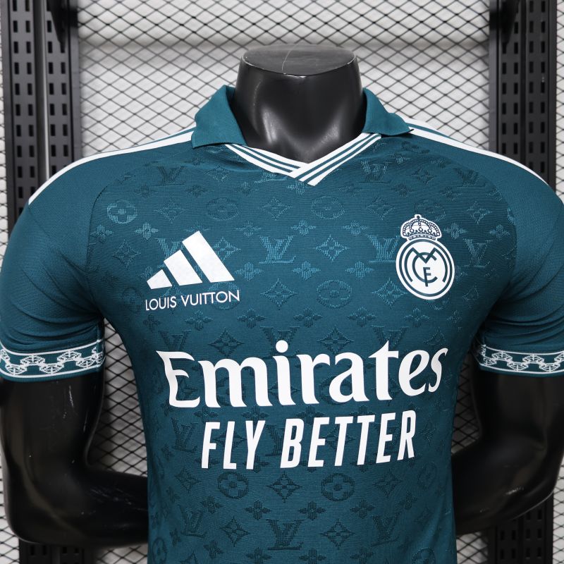 Real Madrid Local Versión Jugador 2026/27 2
