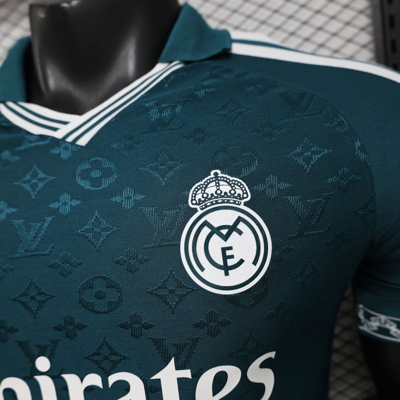 Real Madrid Local Versión Jugador 2026/27 3