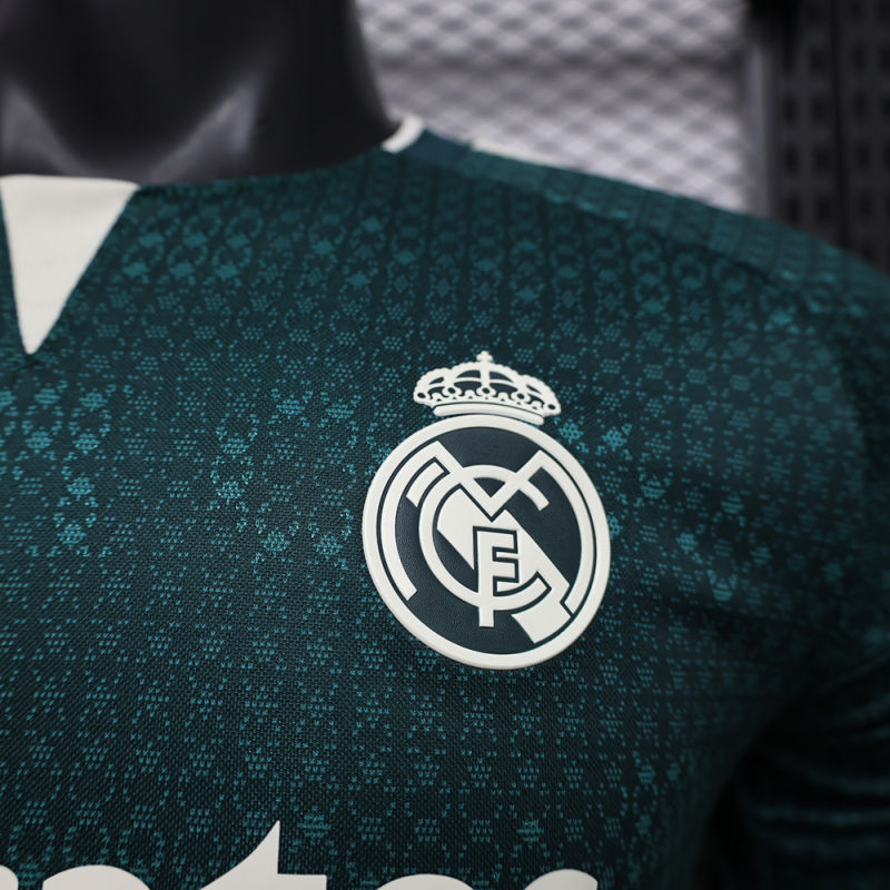 Real Madrid Visitante Versión Jugador 2026/27 (Verde) 4