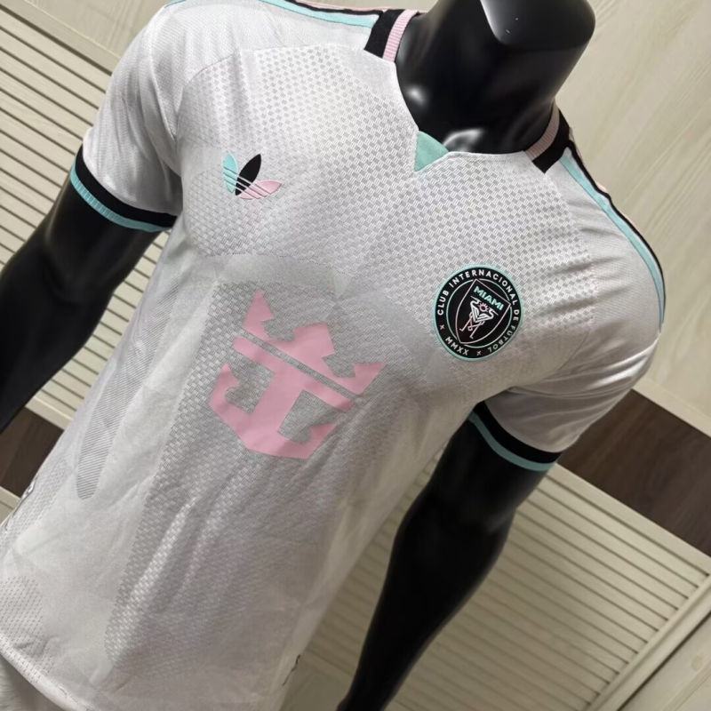 Inter Miami Tercera Versión Jugador 2026/27 (Blanca) 8