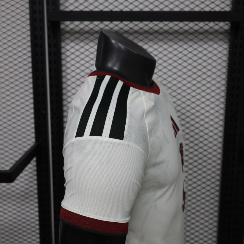 Manchester United Visitante Versión Jugador 2026/27 (Blanca) 5