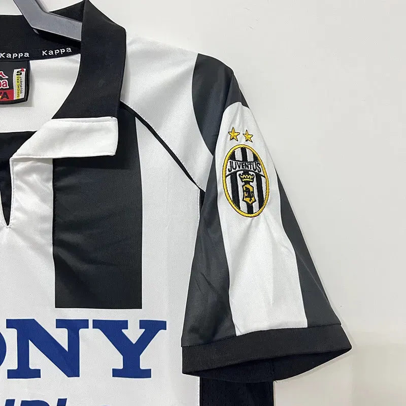 Juventus Retro 1997/98 Local 4