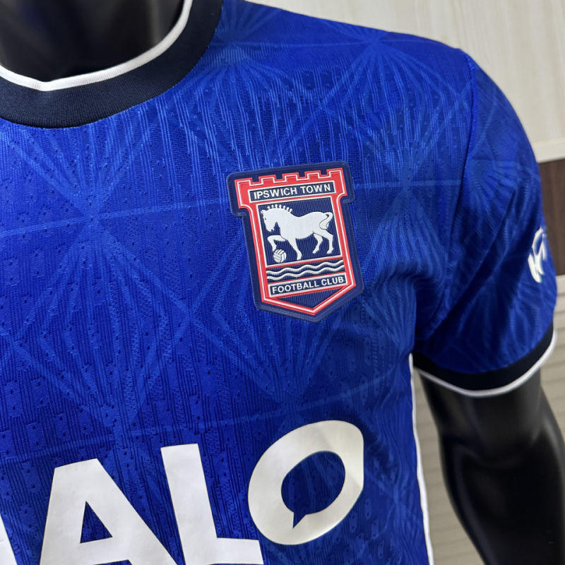 Ipswich Town Local Versión Jugador 2026/27 (Azul) 6
