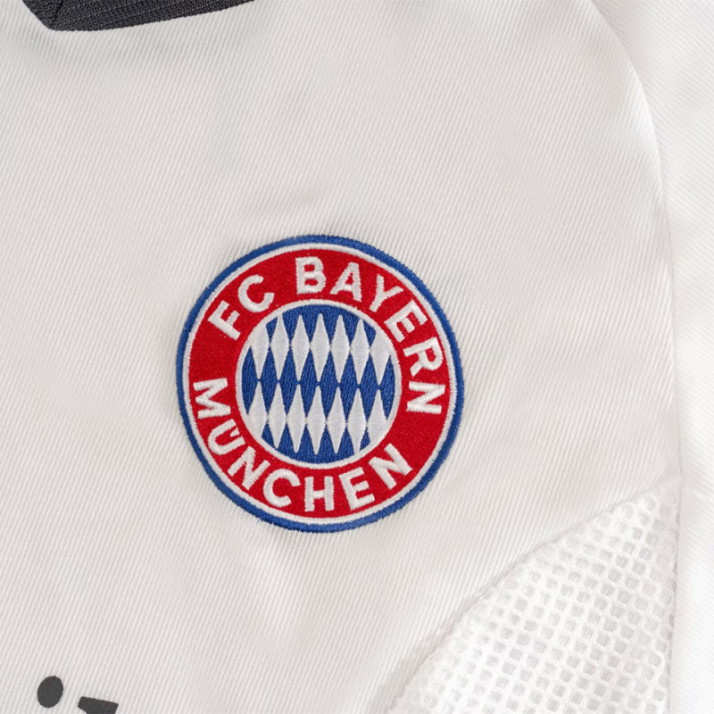 Bayern Munich Retro 2002/03 Tercera (Blanca) 4