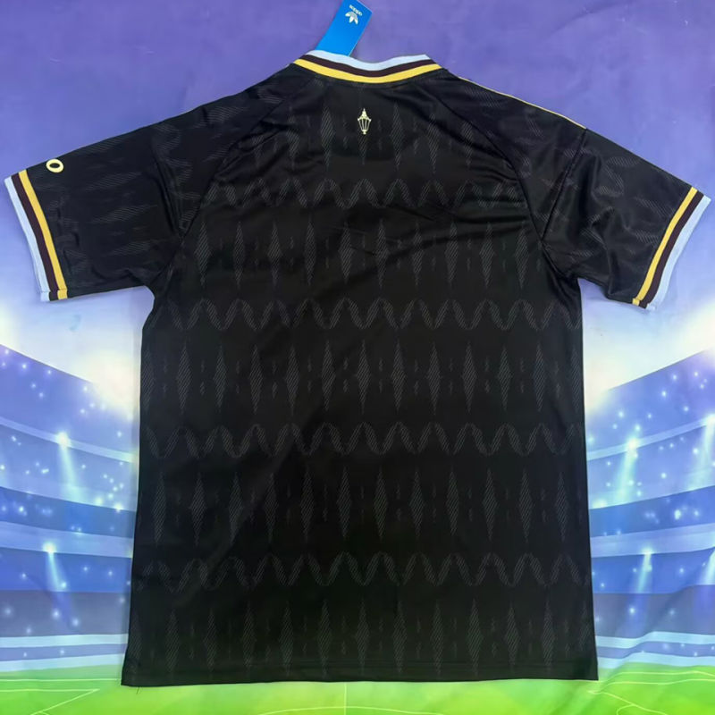 Aston Villa Visitante Versión Aficionado 2026/27 (Negra) 2