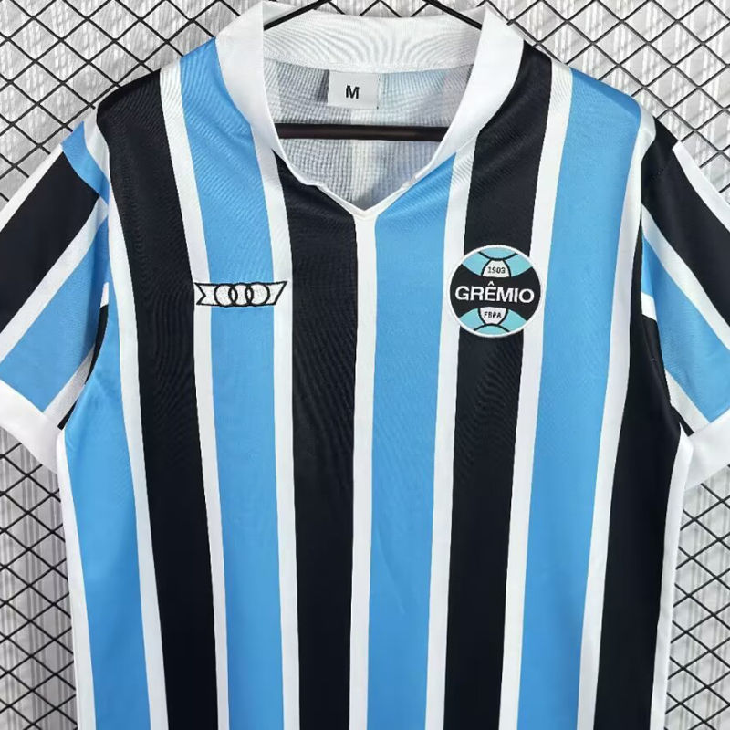 Gremio Retro 1981 Local 3