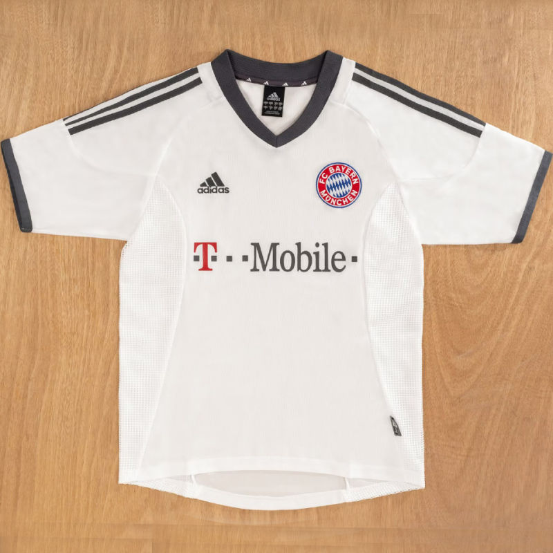 Bayern Munich Retro 2002/03 Tercera (Blanca)