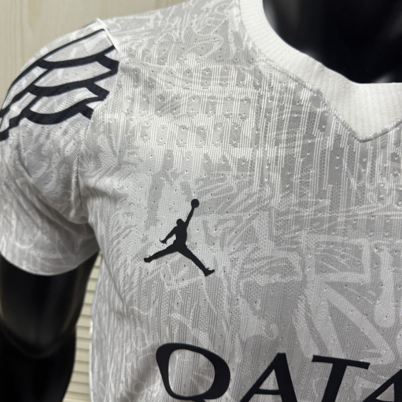 Paris Saint-Germain Local Versión Jugador 2026/27 4