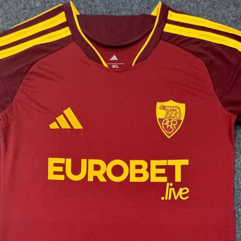 AS Roma Local Versión Aficionado 2026/27 (Roja) 3