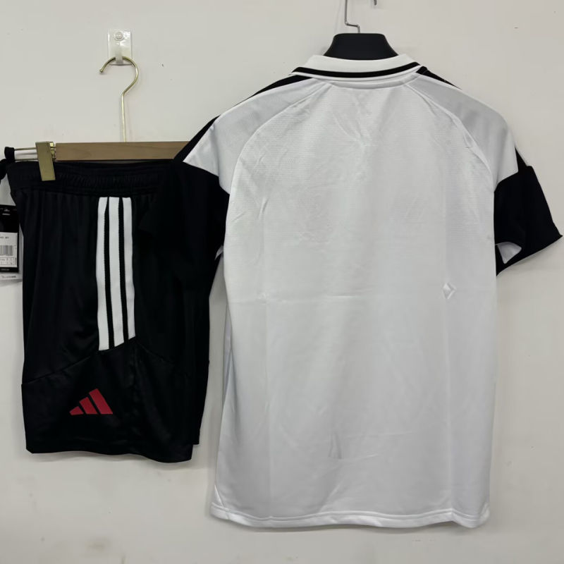 Liverpool Chándal 2026/27 (Blanca) 2