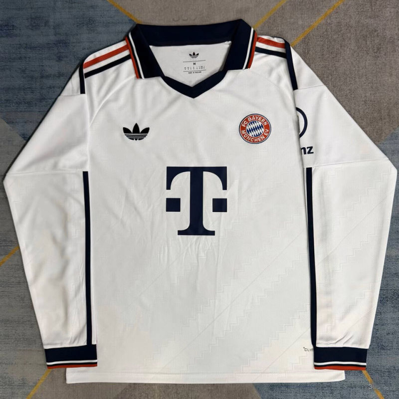 Bayern Munich Visitante Versión Aficionado 2026/27 (Blanca)