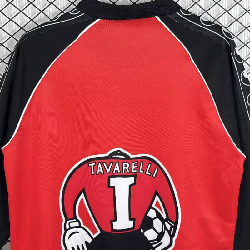 Club Olimpia GK Retro 2002 Local (Roja) 4