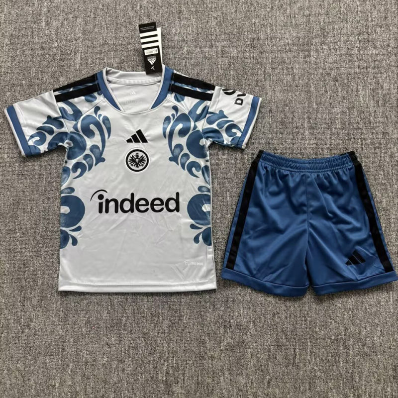 Eintracht Frankfurt Local Versión Aficionado 2026/27