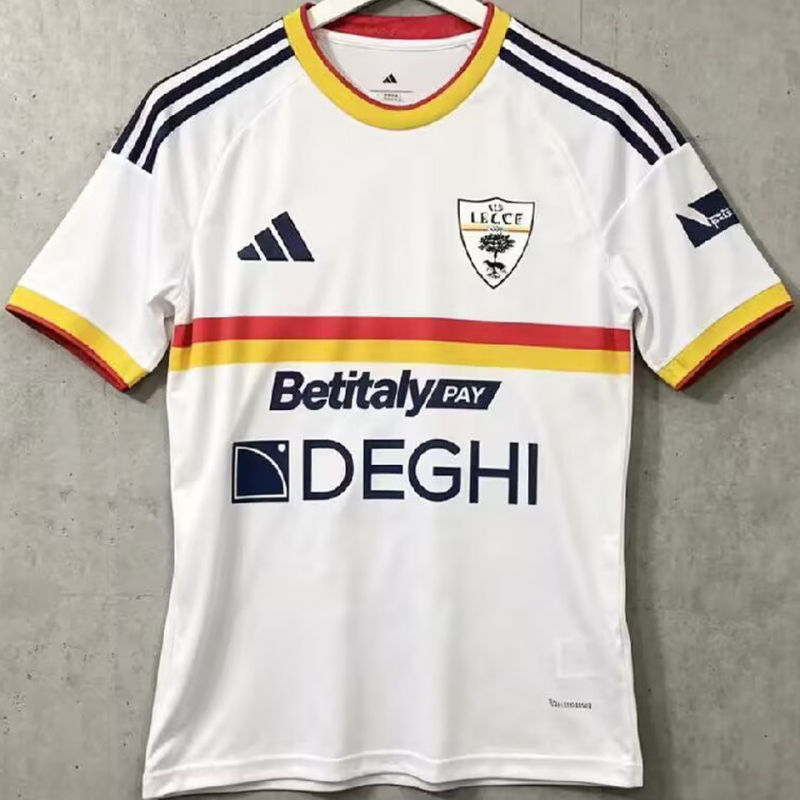 Lecce Visitante Versión Aficionado 2026/27 (Blanca)