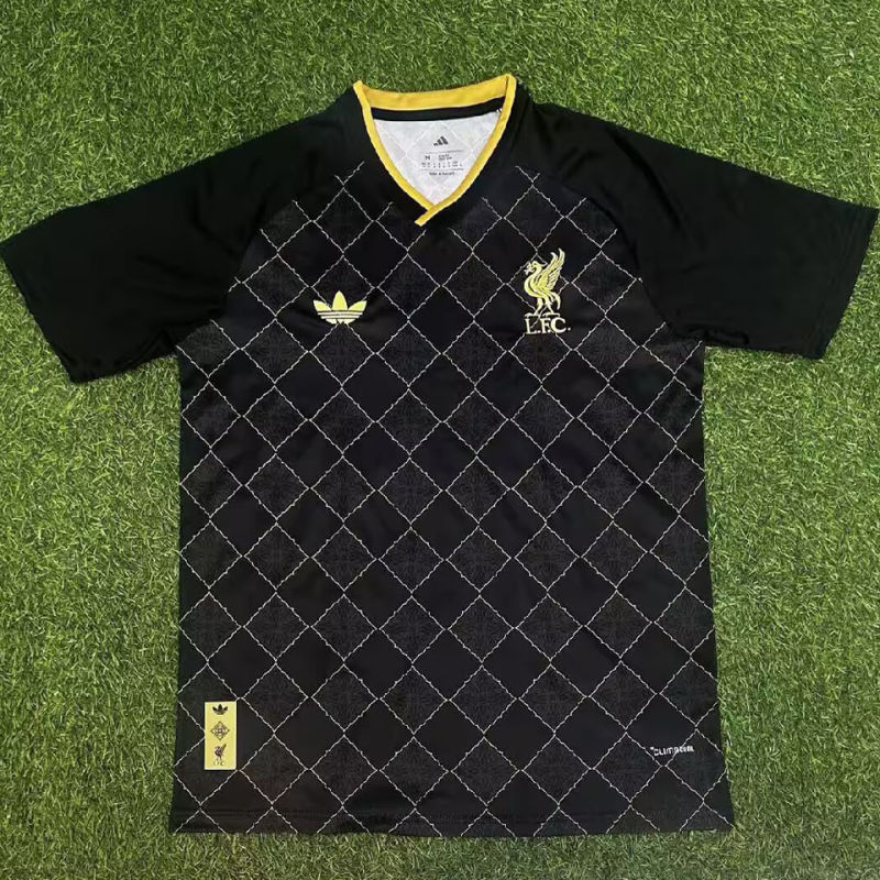 Liverpool Local Versión Aficionado 2026/27 (Negra)