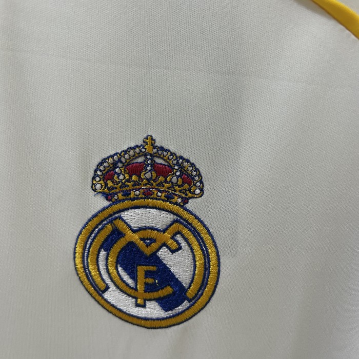 Real Madrid Home Modrić Limited Edition Man Jersey 25/26