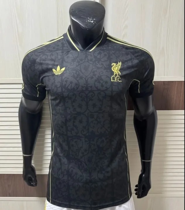 Liverpool Lifestyle Retro Player Jersey 25/26