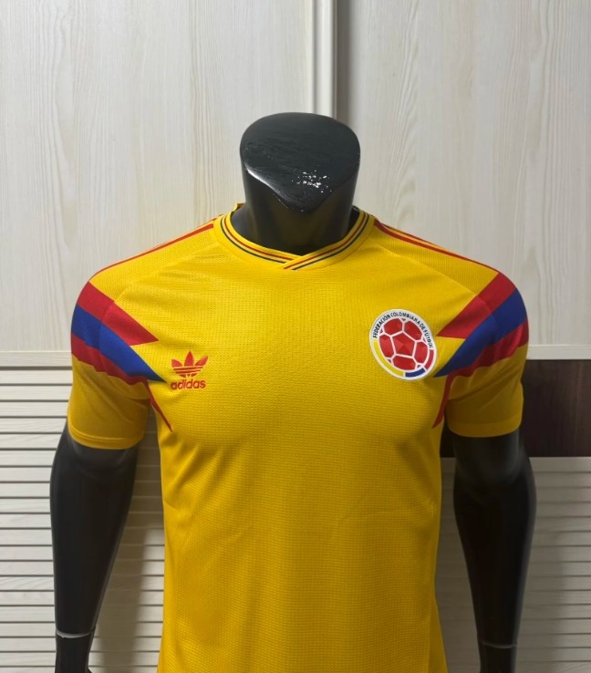 Colombia 2025 Home Player Edition Classic Retro Men Jersey