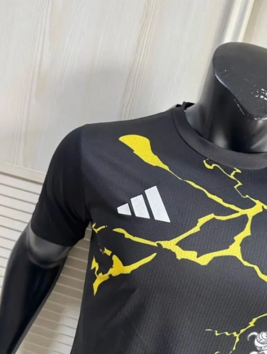 Real Madrid Avengers Player Jersey 25/26