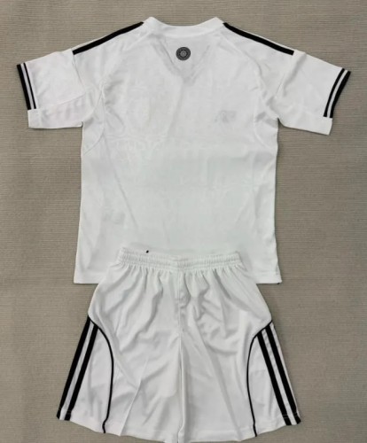 Fulham Home Kids Suit 25/26 ¥ 86.00
