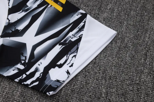 Real Madrid Training Short sleeve Suit 25/26