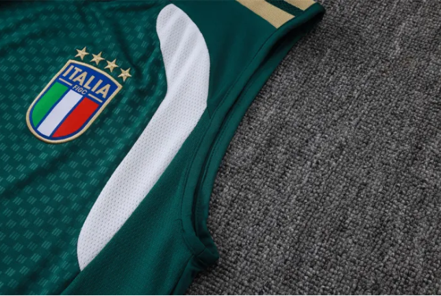 Italy Training Jersey 26/27