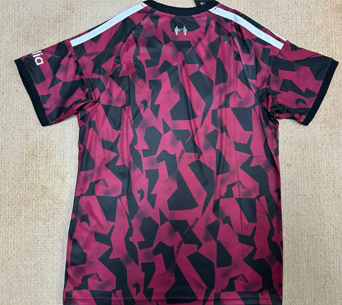 Liverpool 2026 Training Man Jersey