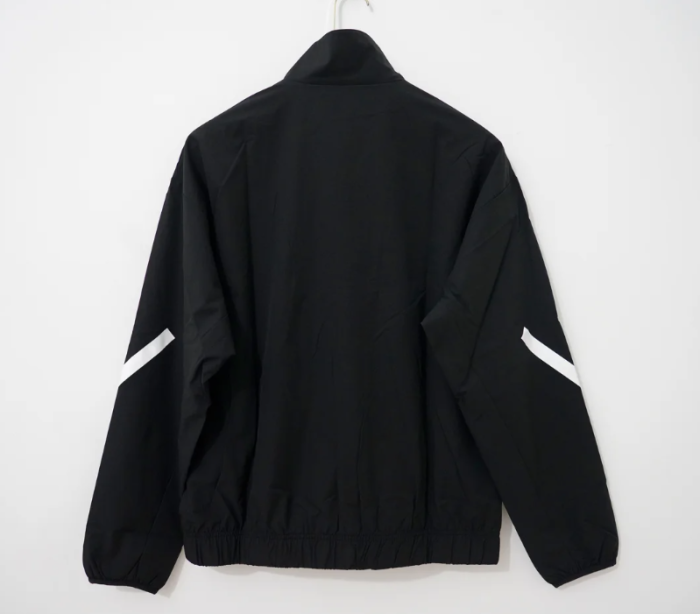 Manchester United Training Windbreaker 2025