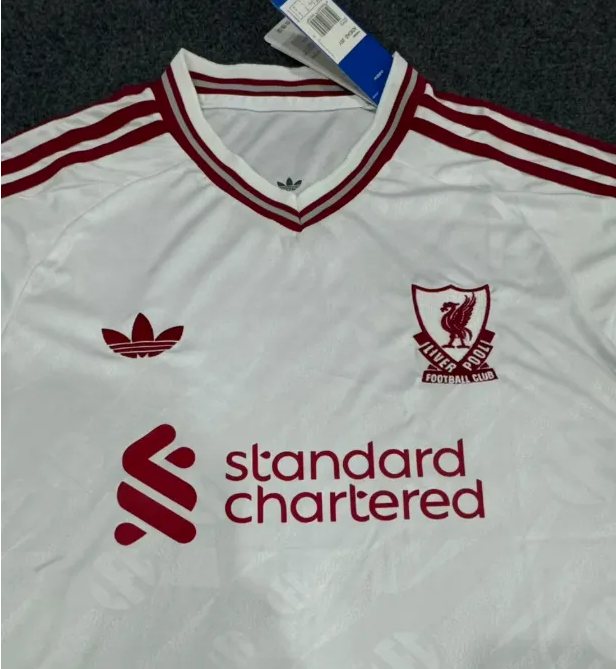 Liverpool Away Man Jersey 26/27